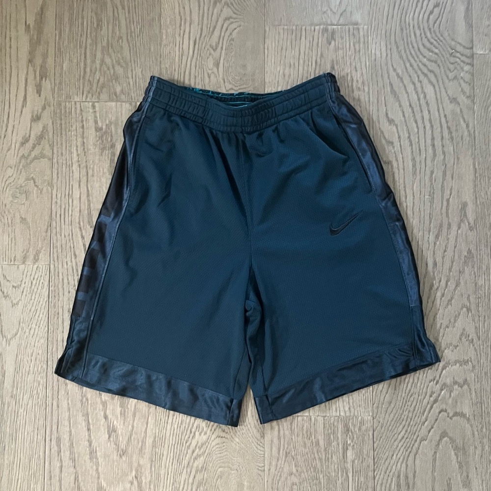 Nike Dri Fit Boys Shorts 🩳